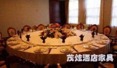 如何设计购买酒店餐桌椅的尺寸