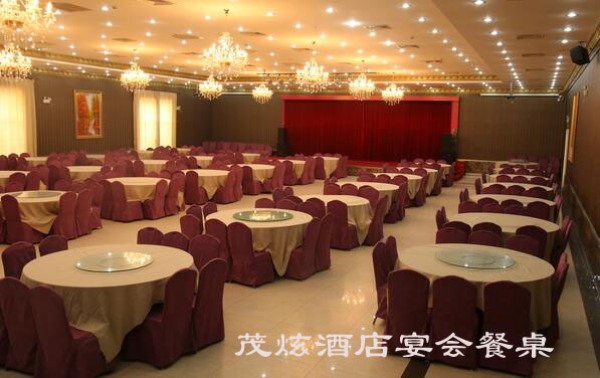 南宁酒店宴会厅餐桌