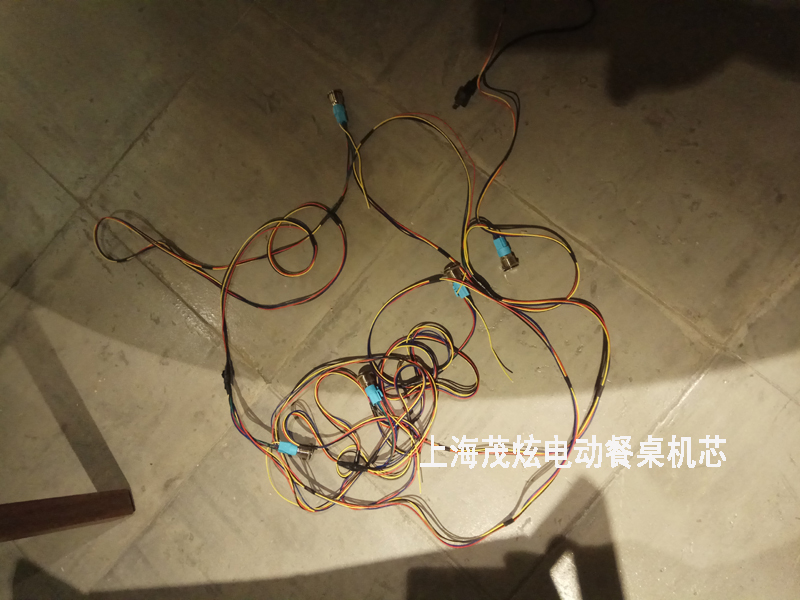 桌面按压式电动餐桌机芯